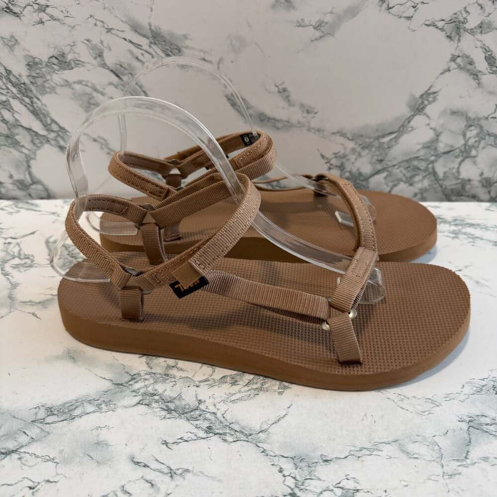 Teva Women 9 Original Universal Slim Sandal Tigers Eye Tan Adjustable Strap Shoe